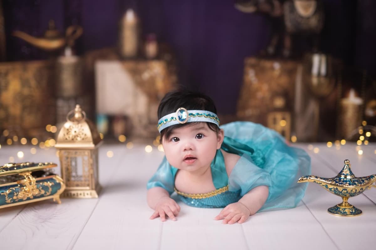 Aladdin Magic scene - 100 days baby photography exotic adventure