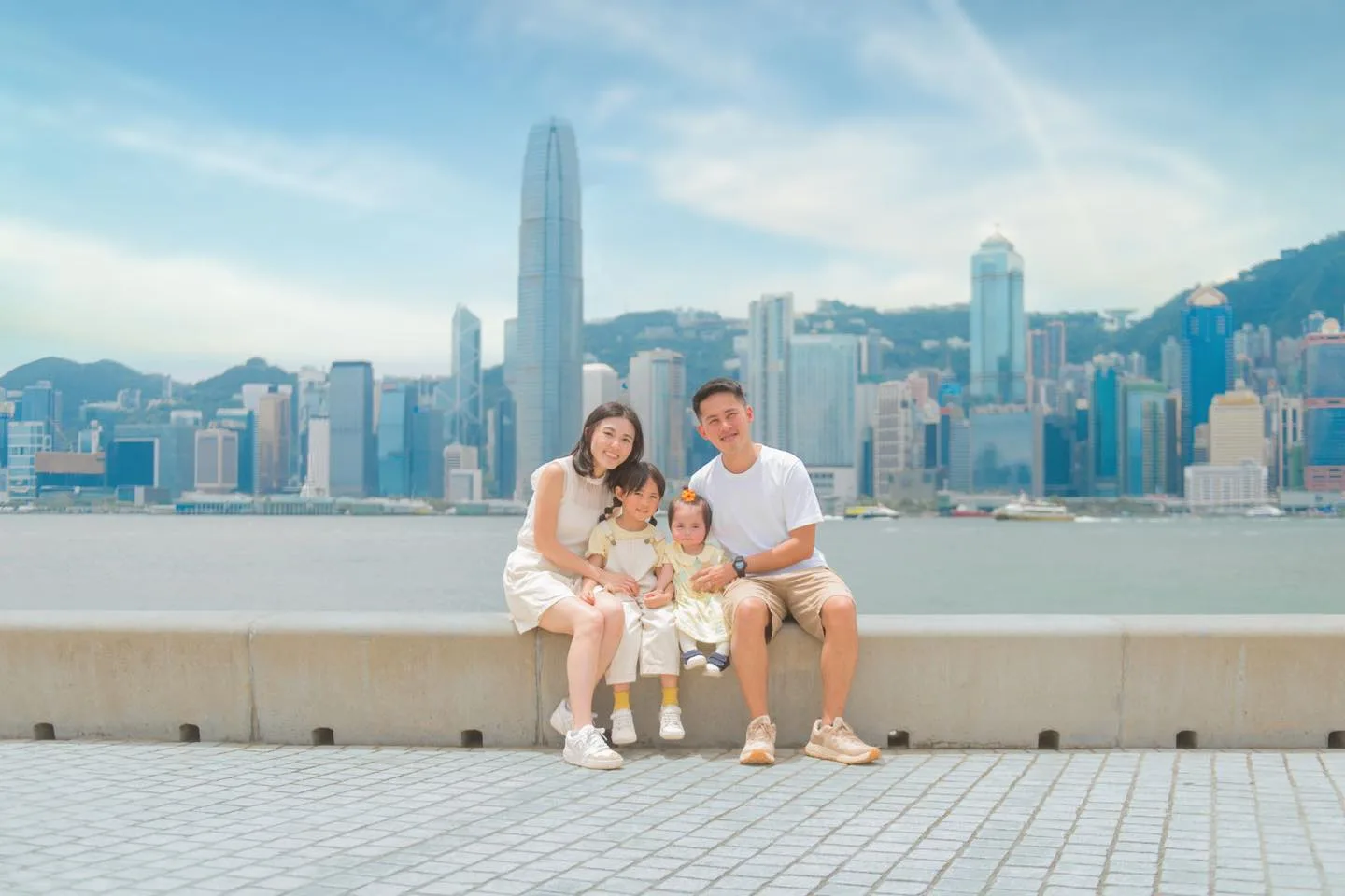 THIS FILM STUDIO Outdoor Family Photo 8 - Natural Light Family Portrait